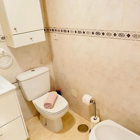 Wyjatkowy Apartament Z Basenem, Placem Zabaw, Blisko Morza Апартаменти Торрев'єха