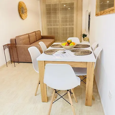 Wyjatkowy Apartament Z Basenem, Placem Zabaw, Blisko Morza Апартаменти Торрев'єха